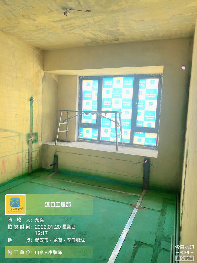 龙湖春江郦城1栋黄墙绿地阶段验收