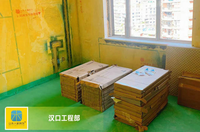 长青广场防水试水瓷砖材料进场