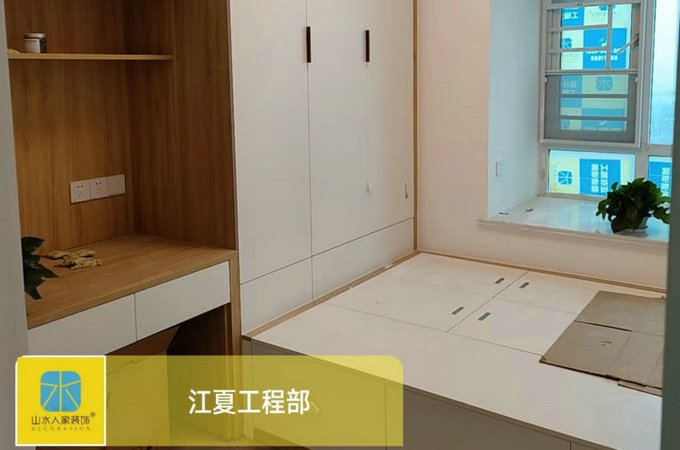 韵湖首府装修工地五金安装收尾