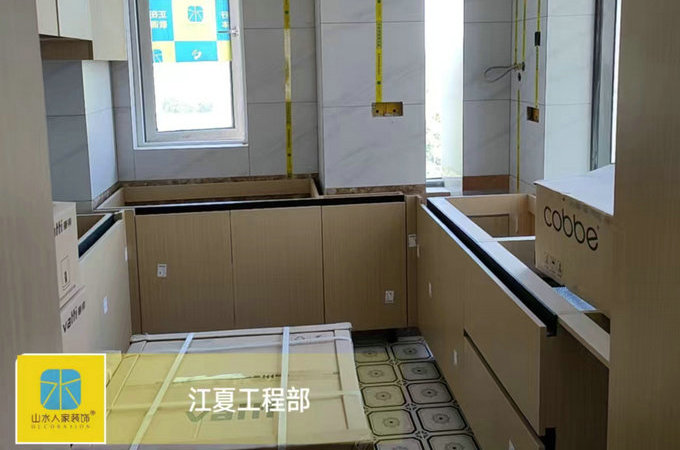 路劲时代城主材安装收尾巡查