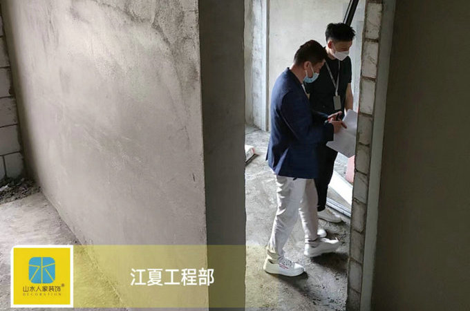 光谷和昌城砌墙工程巡检
