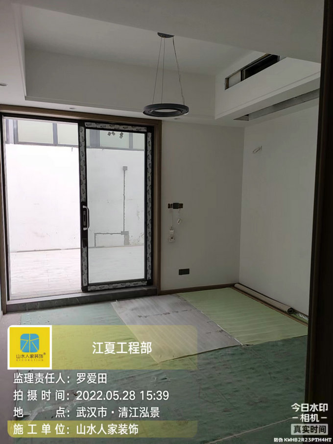 清江泓景装修工地主材安装